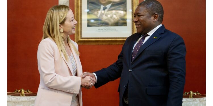 La premier al presidente del Mozambico