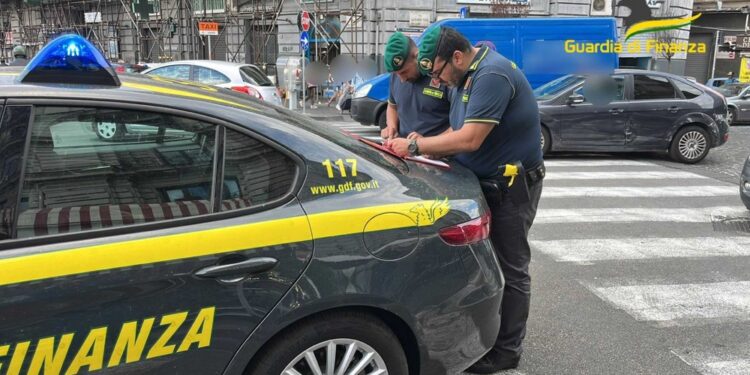 La Guardia di Finanza denuncia 18 persone