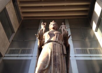 Ritirata in camera di consiglio su trattenimento di 4 tunisini