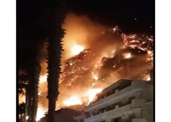 A Bagnara Calabra vigili del fuoco impegnati da alcune ore
