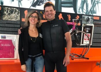 Ullrich al Museo del Ghisallo con la direttrice Gentilini