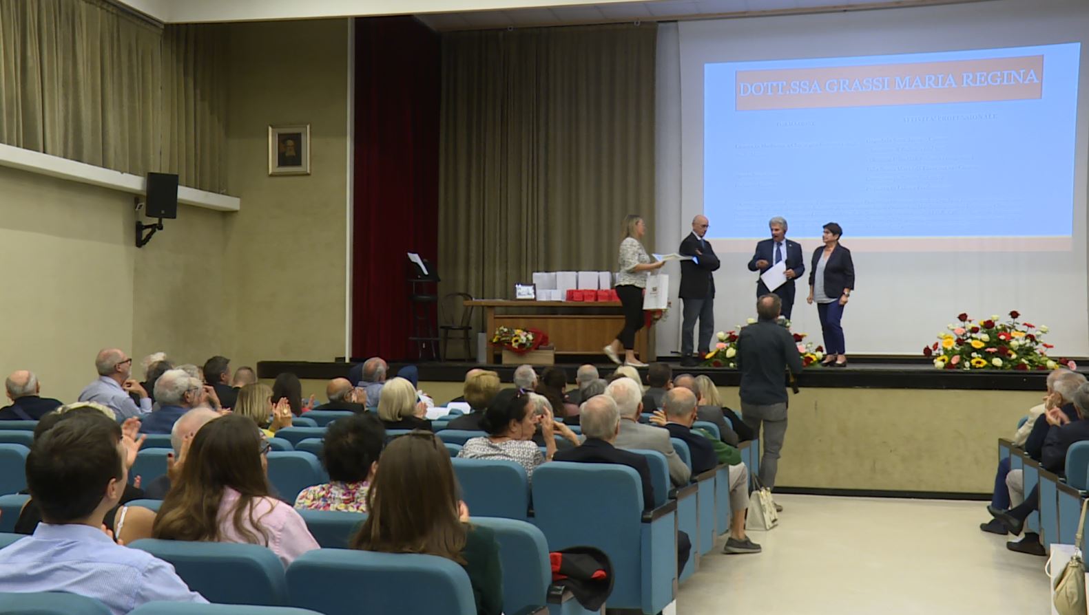 Como, la cerimonia per i 61 medici e odontoiatri che festeggiano i 50 anni di laurea