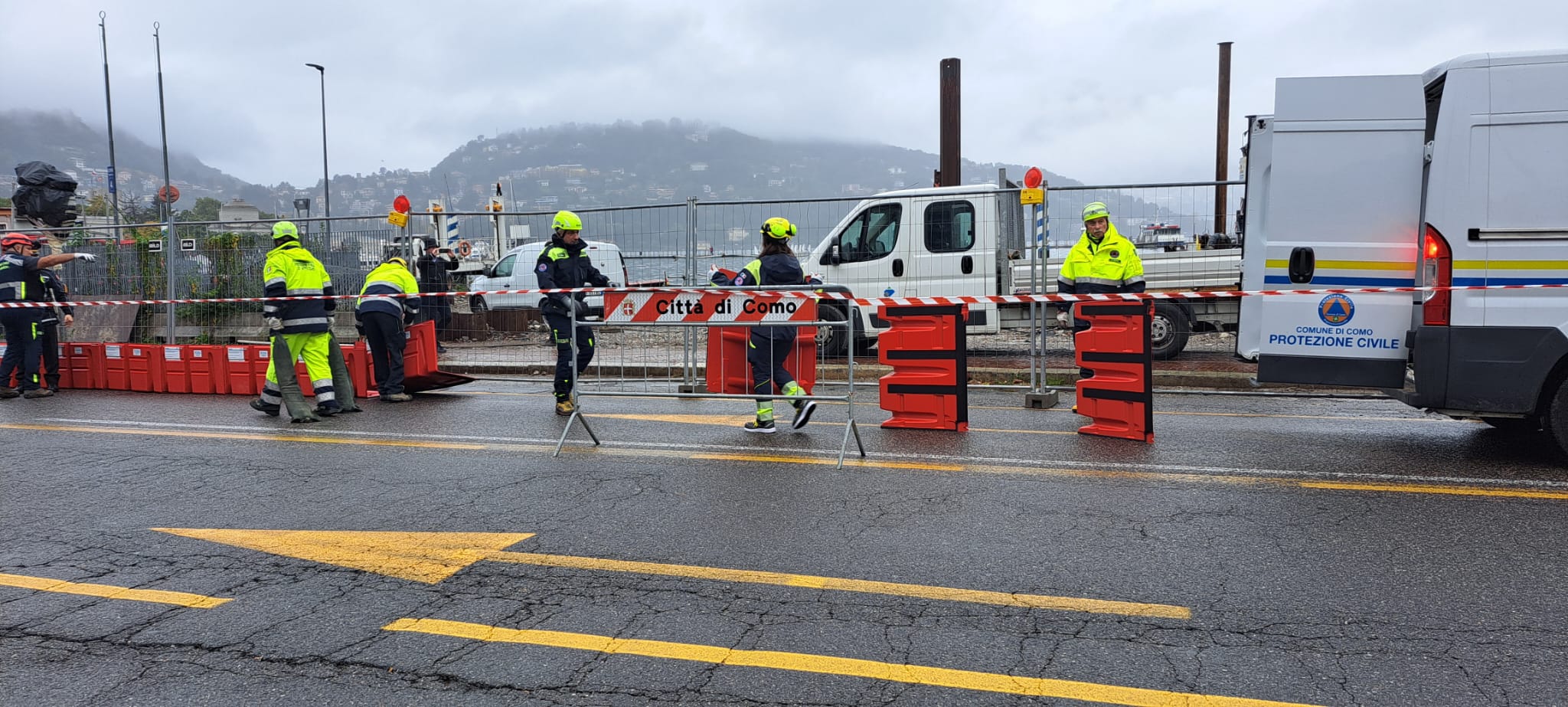 Lungolago di Como, rimosse le barriere anti esondazione