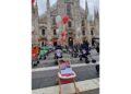 Flashmob di un gruppo di israeliani in piazza Duomo