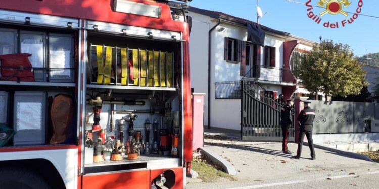 Tragedia in appartamento di una bifamiliare nel padovano