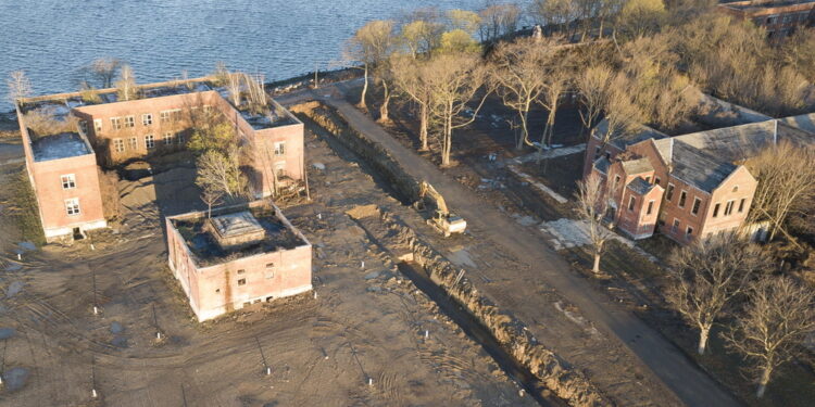 Hart Island al largo del Bronx sarà aperta al pubblico