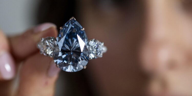 Appuntamento a Ginevra il 7 novembre con il 'Bleu Royal'
