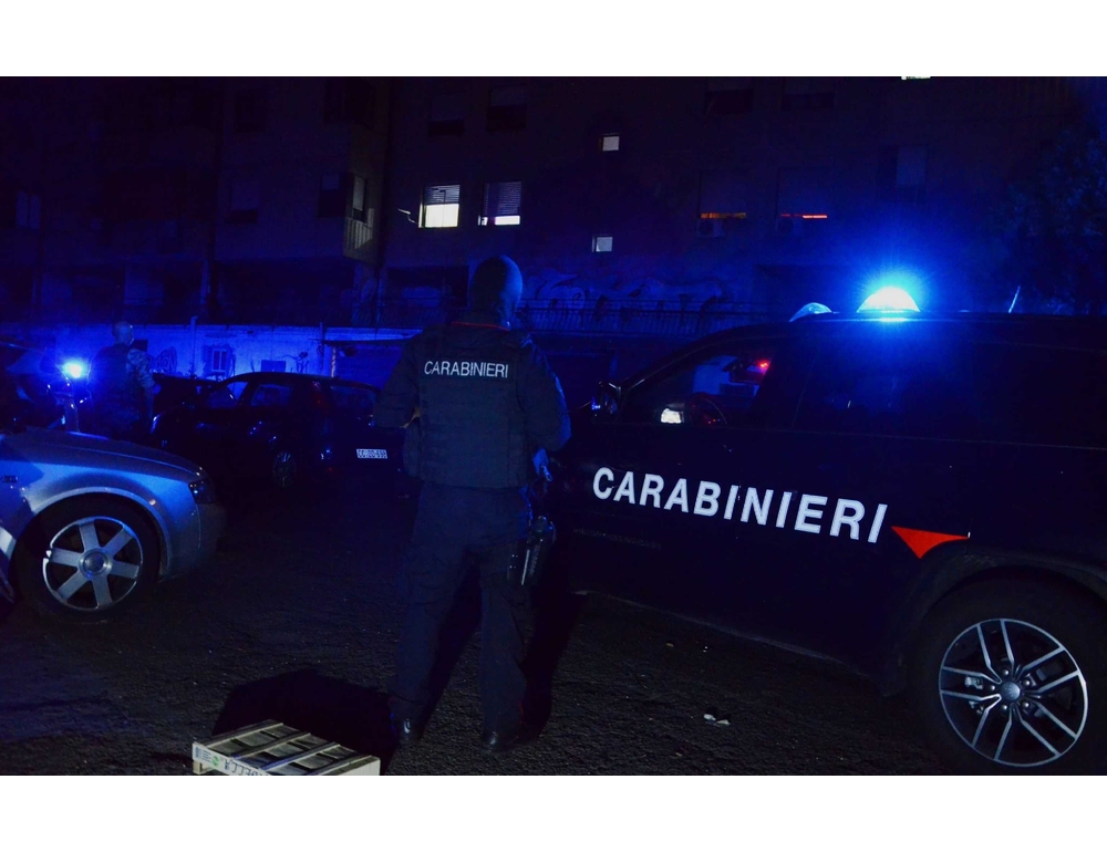 Auto fuori strada, 20enne muore mentre rincasava dopo lavoro