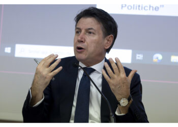 Leader M5s parla ad evento a Roma tre