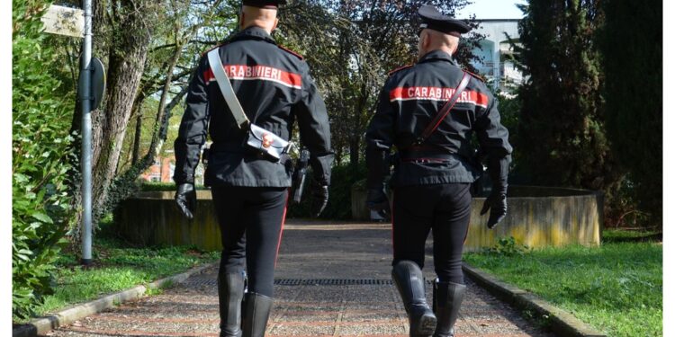 Accorsi dopo esplosione a bancomat nel Valdarno. Banditi in fuga