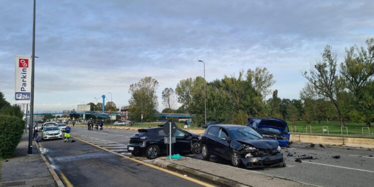 E' avvenuto all'alba su viale Forlanini