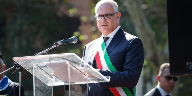 'Basta vergogna di mandare in giro rifiuti per Italia e Europa'