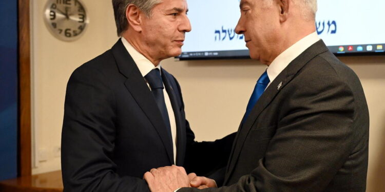 Si svolge a quattr'occhi al ministero della difesa a Tel Aviv