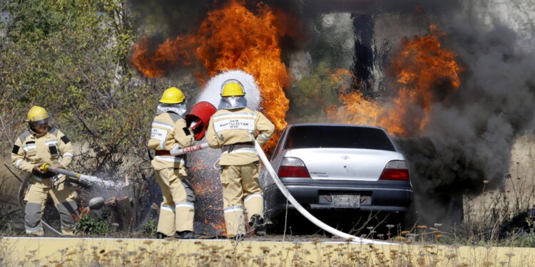 Anche 12 feriti in struttura per tossicodipendenti