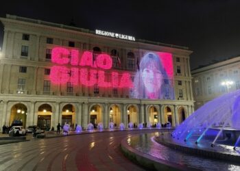 Su megaschermo Regione. Toti