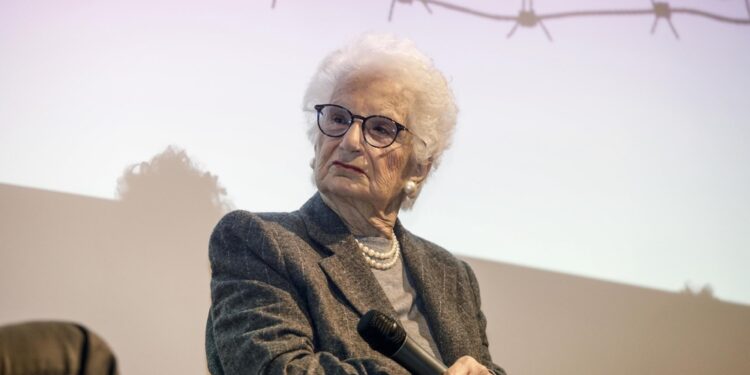 La senatrice a vita ospite della comunità ebraica di Milano