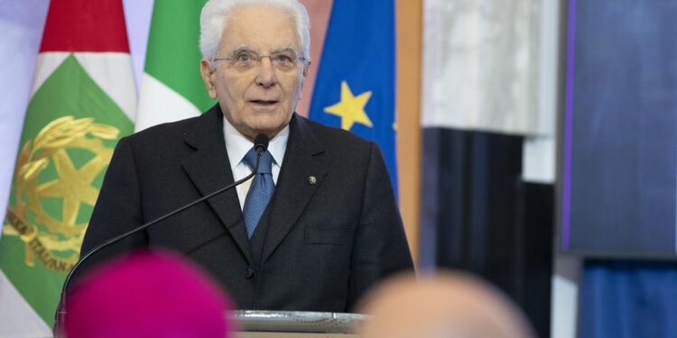 Il Presidente autorizza la presentazione alle Camere