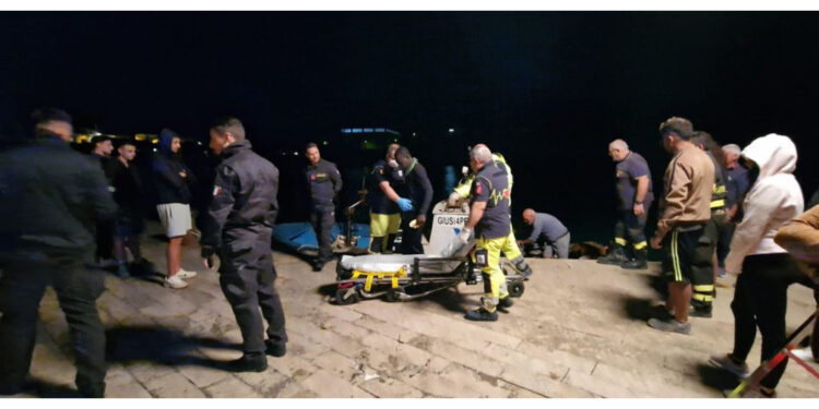Era sulla motovedetta che la stava trasferendo in porto