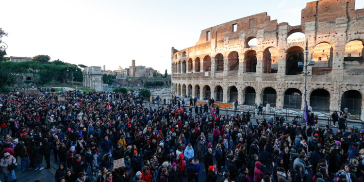 E' la stima delle organizzatrici del corteo