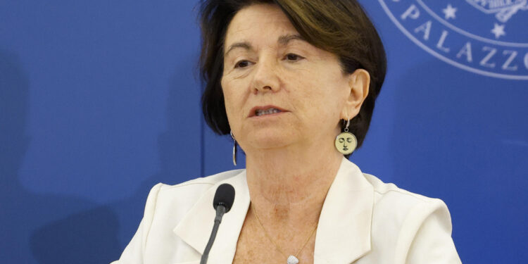 Ministra: 'Sin dall'inizio la durata era di un anno'