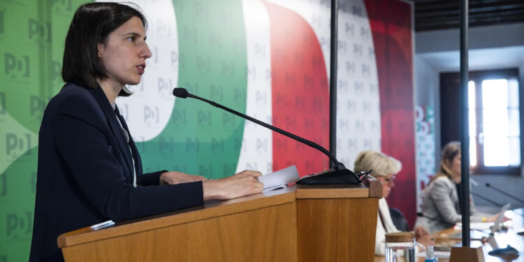 E' una rivoluzione in negativo