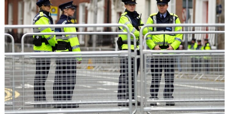 Media locali: 'Un uomo ha aggredito diverse persone'