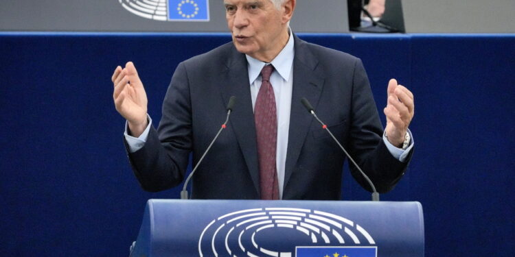 Borrell: 'Tregua primo passo importante per soluzione politica'