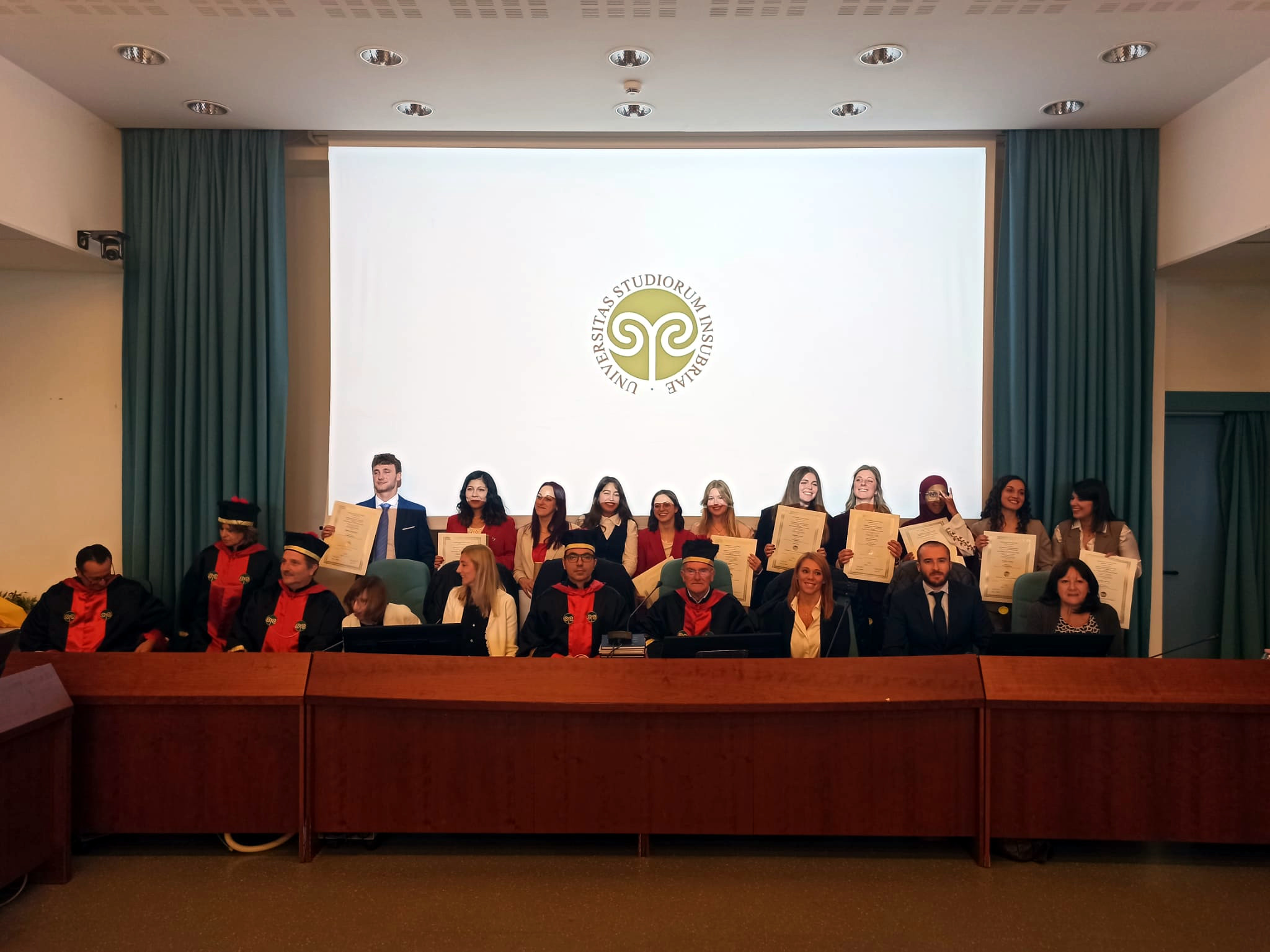 Università dell’Insubria, cento nuovi infermieri laureati tra Como e Varese