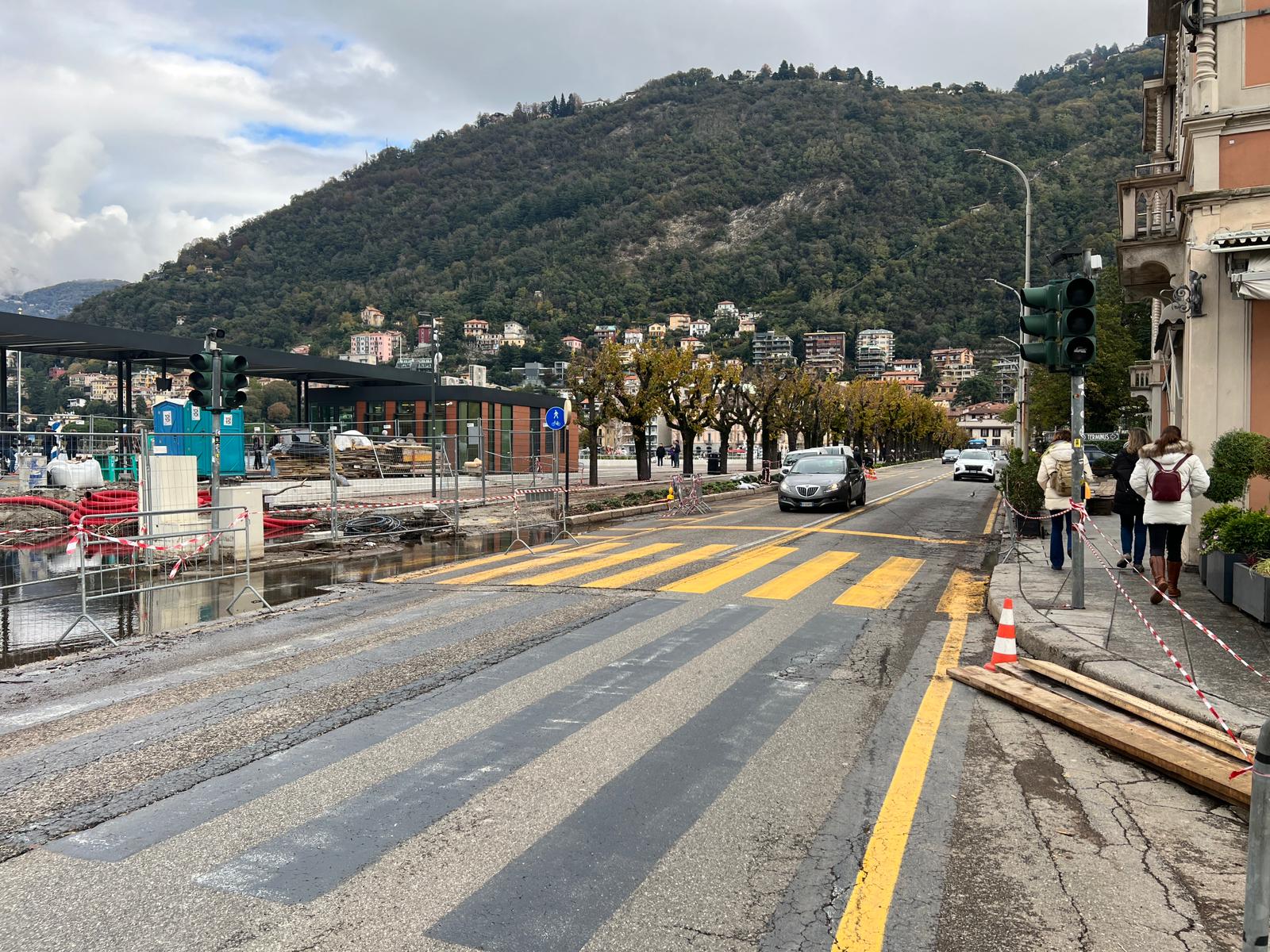 Lungolago di Como riaperte entrambe le corsie di marcia. Traffico regolare