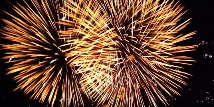 Stop anche per i fuochi d'artificio