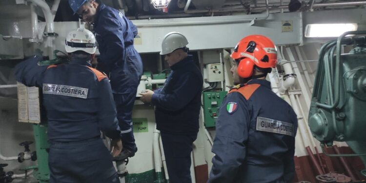 Controlli nel porto di Catania