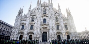 Alla commemorazione anche il sottosegretario alla Difesa Rauti