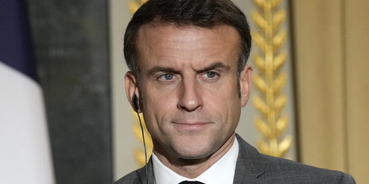 Presidente francese elenca su Le Monde 7 pilastri sua dottrina