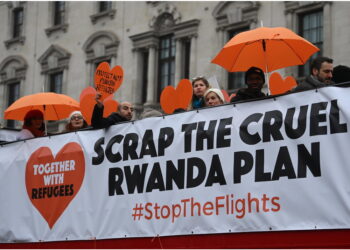 Cleverly a Kigali. Governo Gb spera basti a aggirare alt giudici