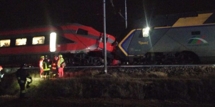 A Faenza ha coinvolto un regionale e un Intercity