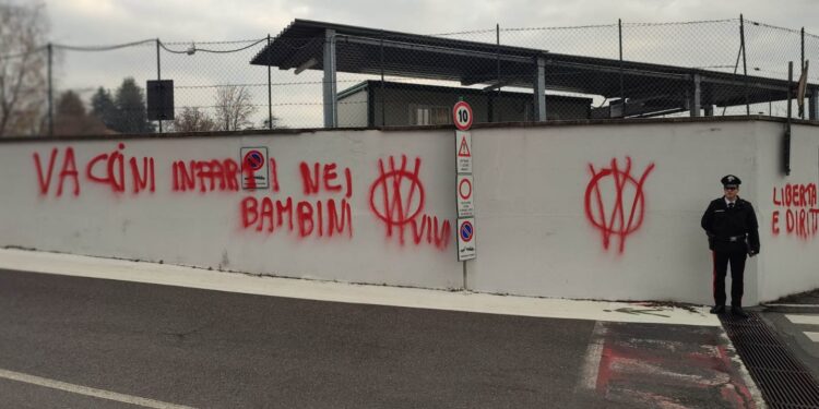 Raid vandalico Cantù