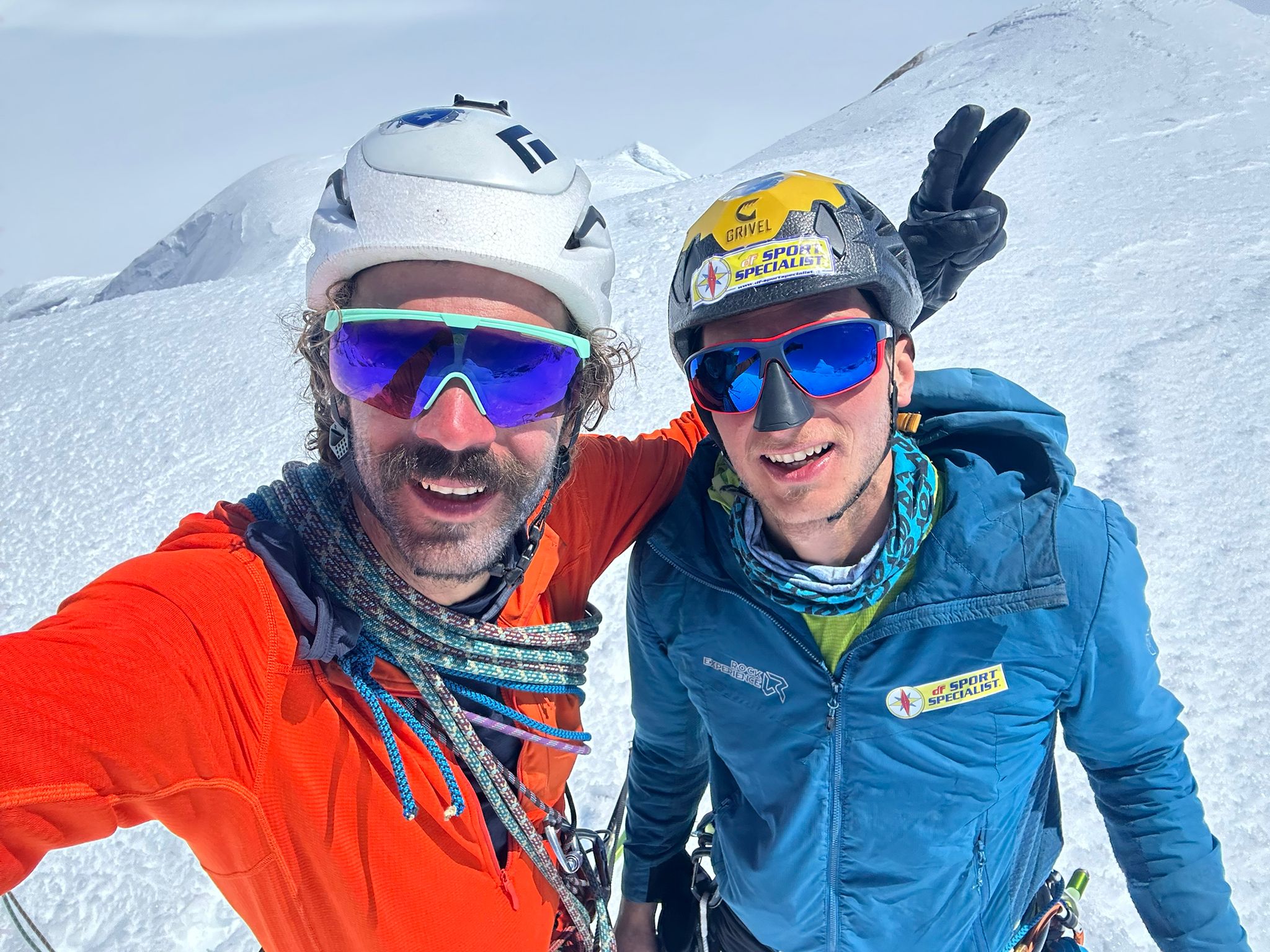 Grande impresa in Cile: Schiera e Marazzi conquistano il Cerro Nora Oeste