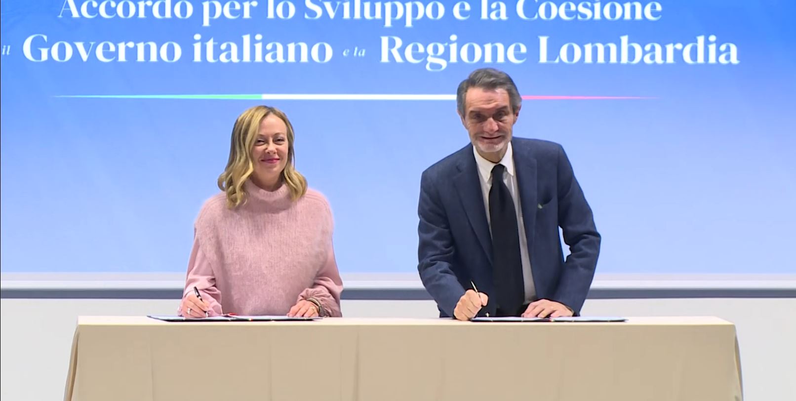 Disastro treni e sanità in crisi, il governatore lombardo Fontana: “Investimenti importanti dalla Regione”