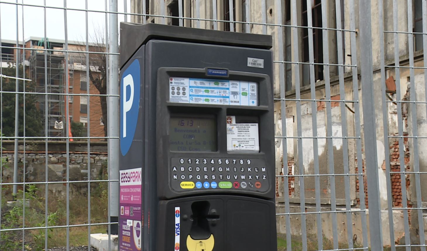 Residenti e non: costi differenziati per la sosta a Como. Non si esclude una tariffa agevolata per i lavoratori