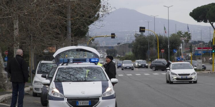 L'uomo di 54 anni è ricoverato in ospedale