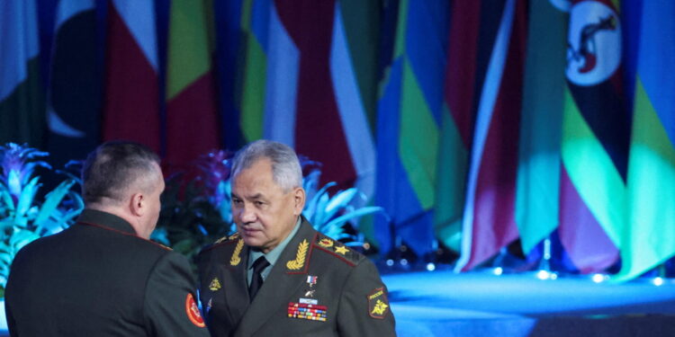 Videochiamata tra rispettivi ministri della Difesa Dong e Shoigu