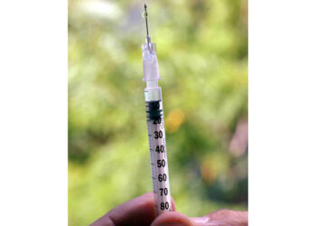 I due si sono iniettati cocaina con la stessa siringa