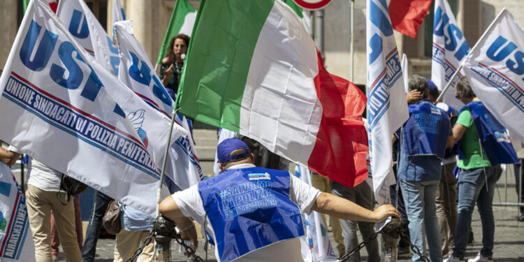 "A Napoli molte baby gang che adottano quei modelli criminali"