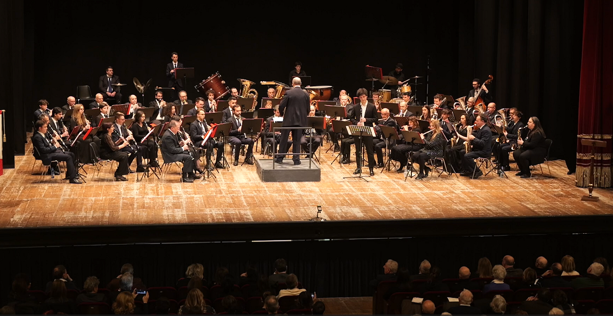 Concerto di Capodanno della Famiglia Comasca al Teatro Sociale