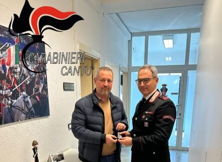 Furto di un Rolex al comandante della polizia locale di Figino, denunciato un 63enne brianzolo