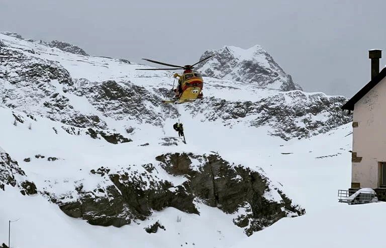 Travolta da una valanga in Val Formazza, morta 30enne di Turate