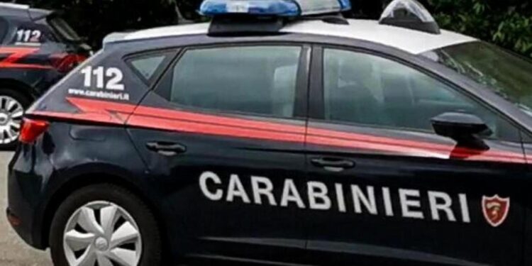 In provincia di Pesaro tragedia sotto gli occhi del marito