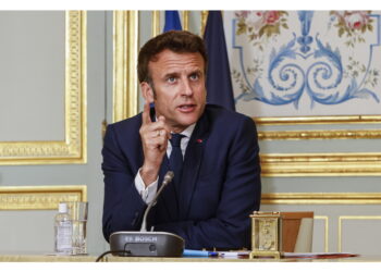 Colloquio telefonico tra i due leader