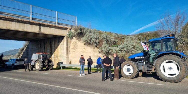Carovana di 70 mezzi rientra a Bolotana