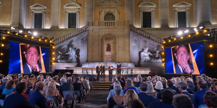 Cerimonia il 21 giugno a Roma. C'è anche la serie Un professore